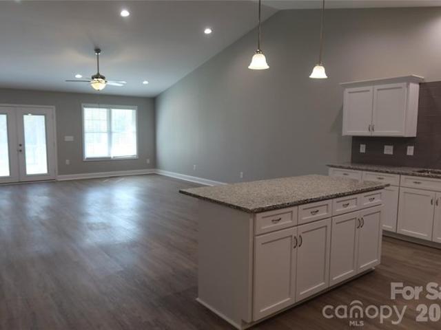 Townhouse for sale in Catawba, North Carolina