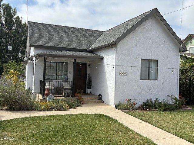 House for sale in Santa Paula, California