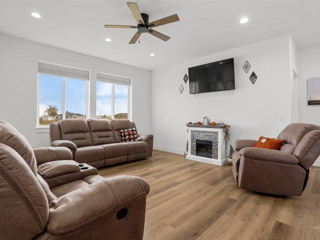 House for sale in Burley, Cassia County