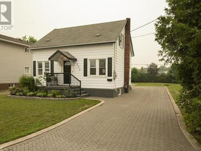 House for sale in Sault Sainte Marie, Ontario