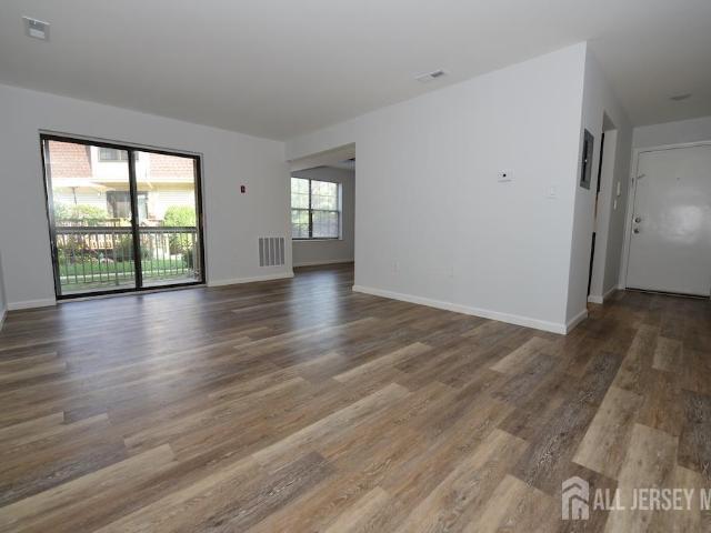 Condo for sale in Perth Amboy, New Jersey