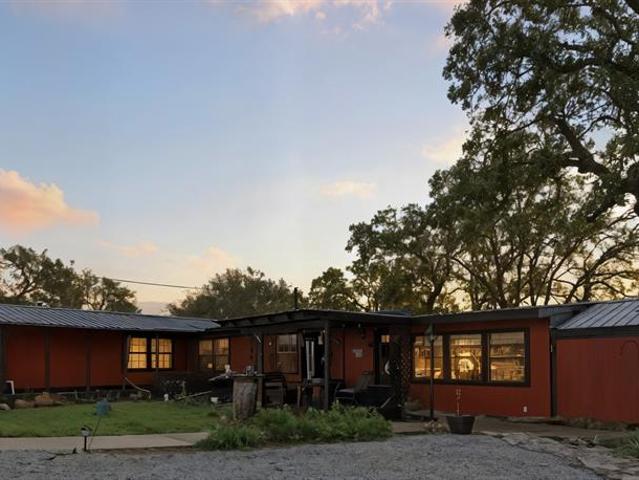 House for sale in Palo Pinto, Texas