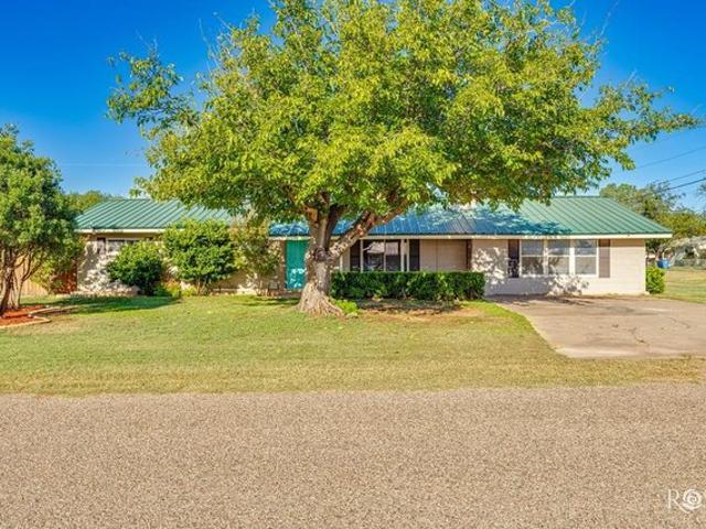 House for sale in Bronte, Texas