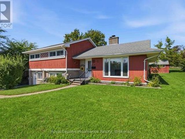 House for sale in Quinte West, Ontario