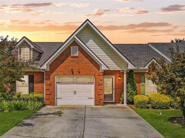 Townhouse for sale in Adairsville, Georgia