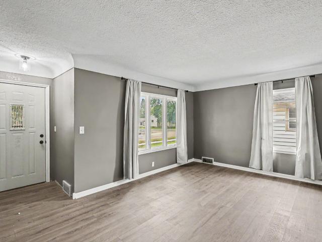 House for sale in New Prague, Scott County