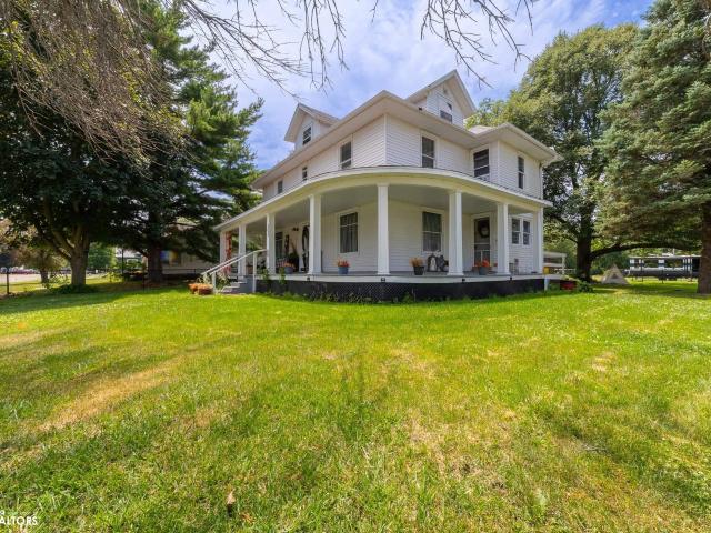 House for sale in Guthrie, Iowa