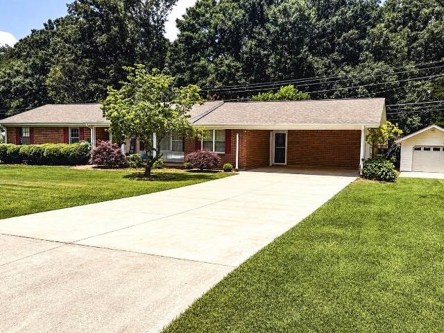 House for sale in Tuscumbia, Alabama