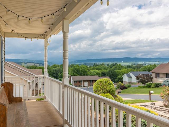 House for sale in Broadway, Virginia