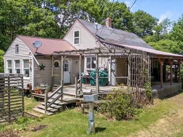 House for sale in Washington, Maine