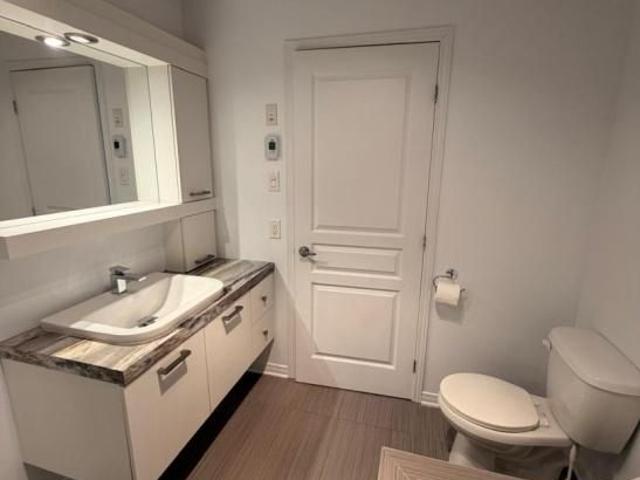 Apartment for rent in Bois-des-filion, Quebec