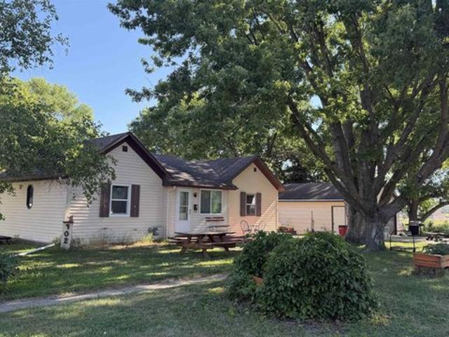 House for sale in Beresford, South Dakota