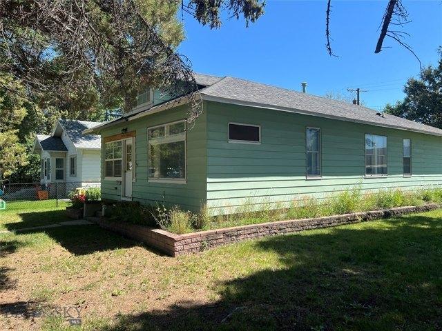 House for sale in Twin Bridges, Montana
