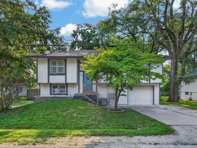House for sale in Kearney, Missouri