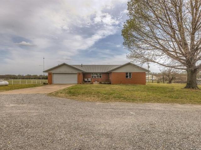 Farm for sale in Chouteau, Oklahoma