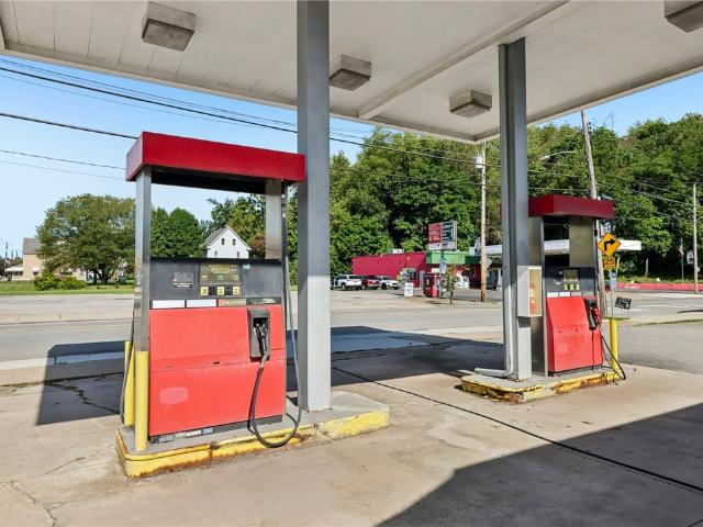 Commercial for sale in Mahoningtown, New Castle