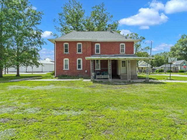 House for sale in Cambridge, Illinois