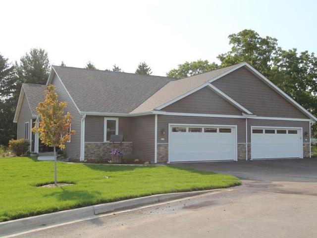 Condo for sale in Waterford, Wisconsin