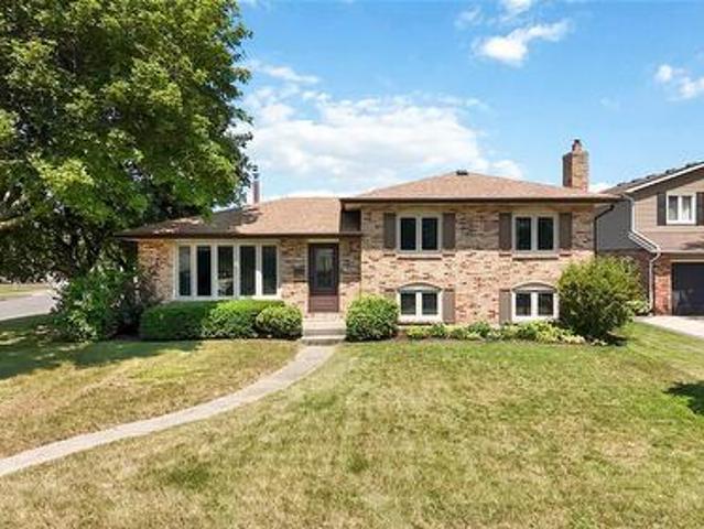 House for sale in Brights Grove, Ontario