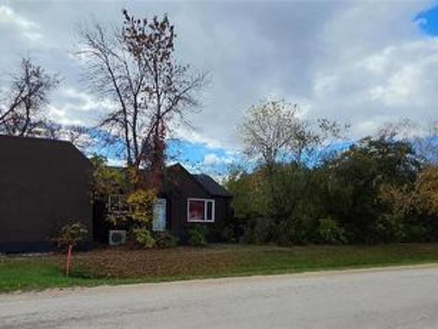 House for sale in Winnipeg Beach