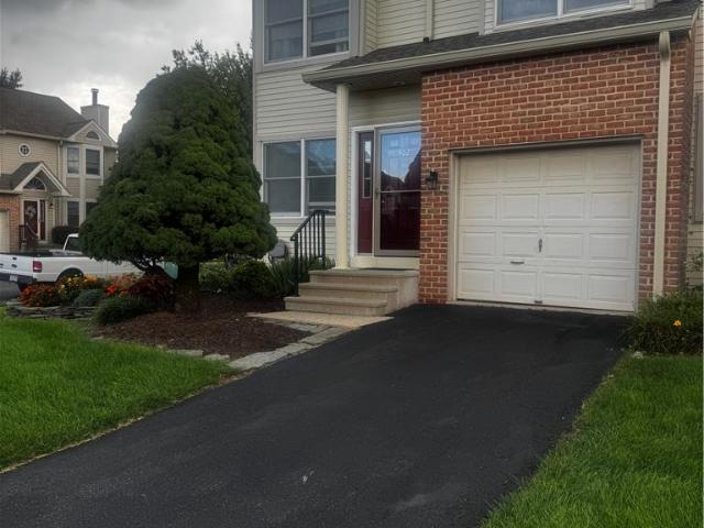 Townhouse for sale in Lehigh, Pennsylvania