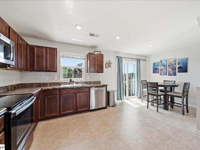Townhouse for sale in Simpsonville, South Carolina