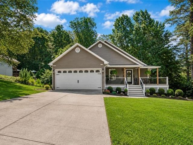 House for sale in West Union, South Carolina