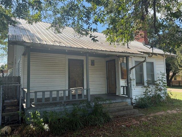 House for sale in Streetman, Texas