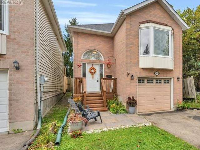 House for sale in Shelburne, Central Ontario