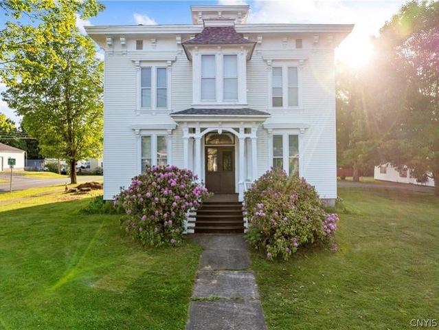 House for sale in Oneida, New York
