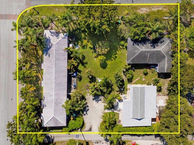 House for sale in Dania, Florida