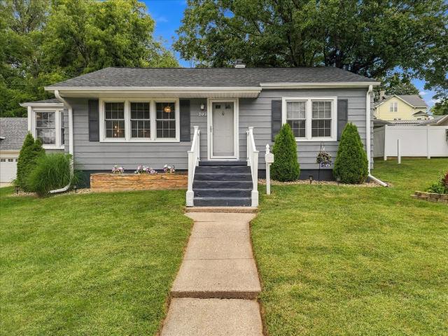House for sale in Morrison, Whiteside County