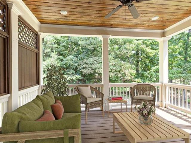 Townhouse for sale in Canton