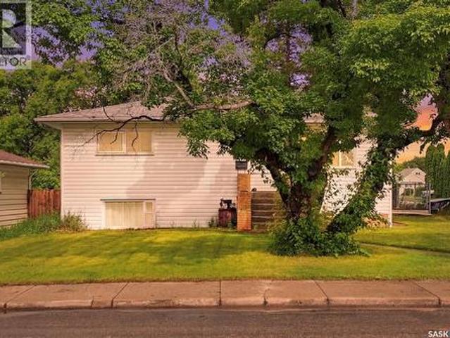 House for sale in Saskatoon, Saskatchewan