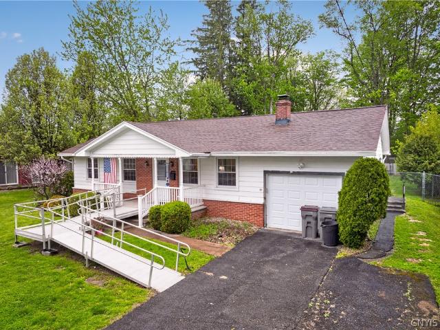 House for sale in Oneida, New York