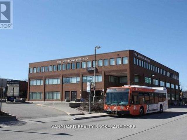 Commercial for rent in Mississauga, Ontario