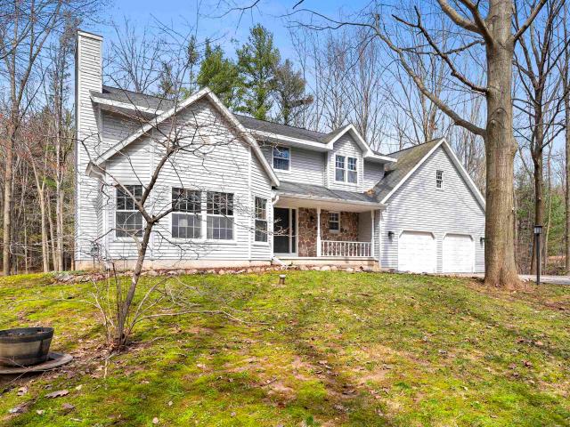 House for sale in Suamico, Wisconsin