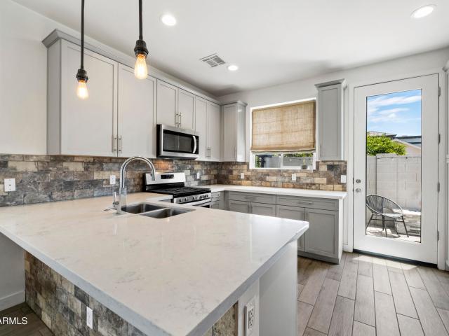 Townhouse for sale in Phoenix