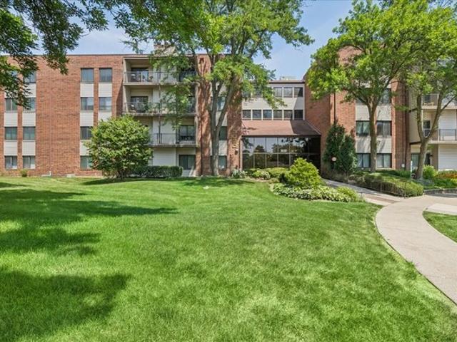 Condo for sale in Northbrook, Illinois