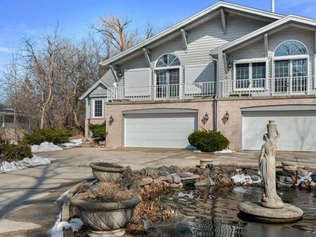 Condo for sale in New Berlin, Wisconsin