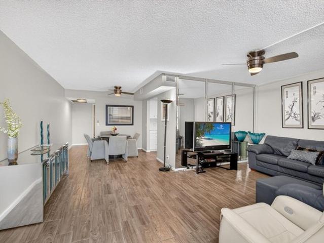 Condo for sale in Boca Raton, Florida