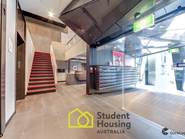 Apartment for rent in Carlton