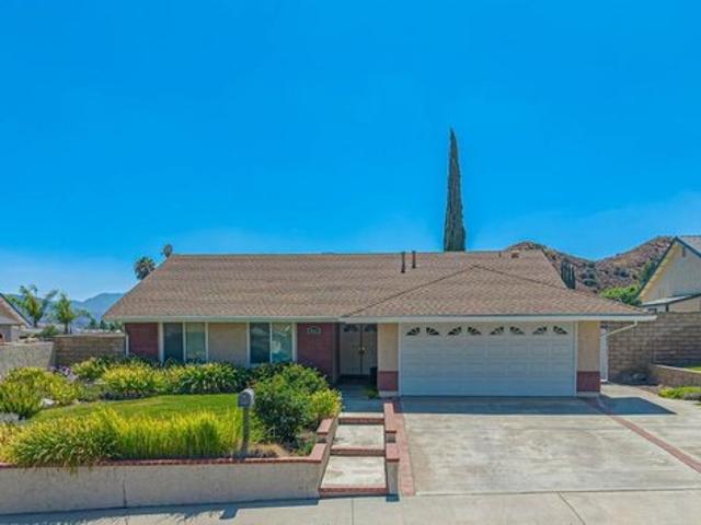 House for sale in Canyon Country, California