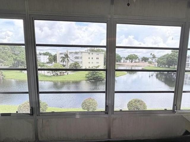 Condo for sale in Deerfield Beach, Florida