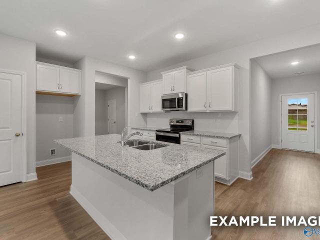 Townhouse for sale in Decatur, Alabama