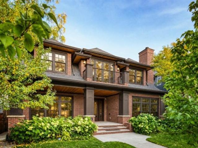 House for sale in Roxboro, Calgary