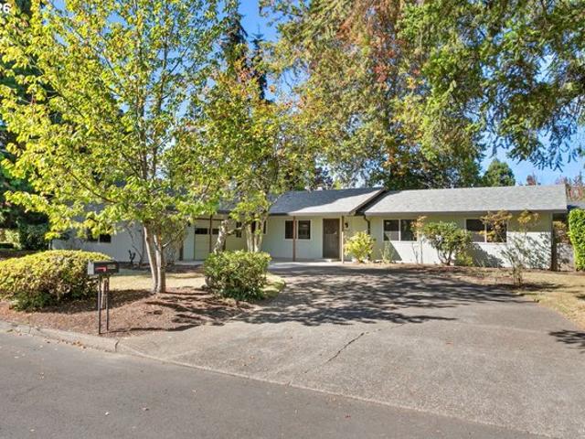 House for sale in Forest Grove, Washington County