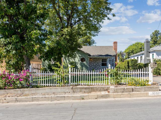 House for sale in Altadena, Los Angeles County