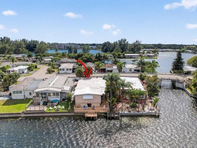 House for sale in Dania, Florida