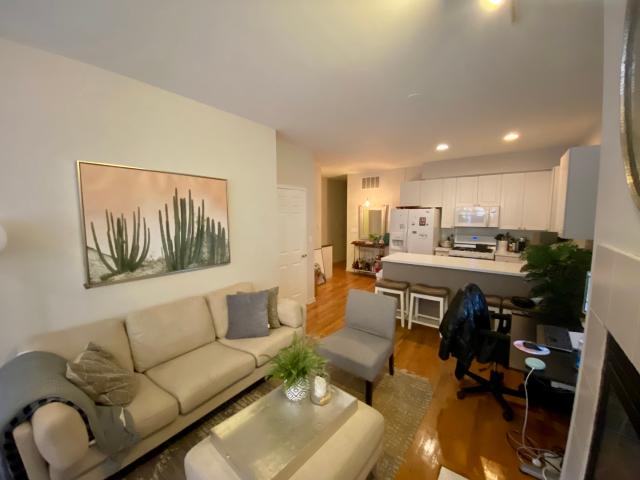 Condo for sale in Chicago Park, Illinois